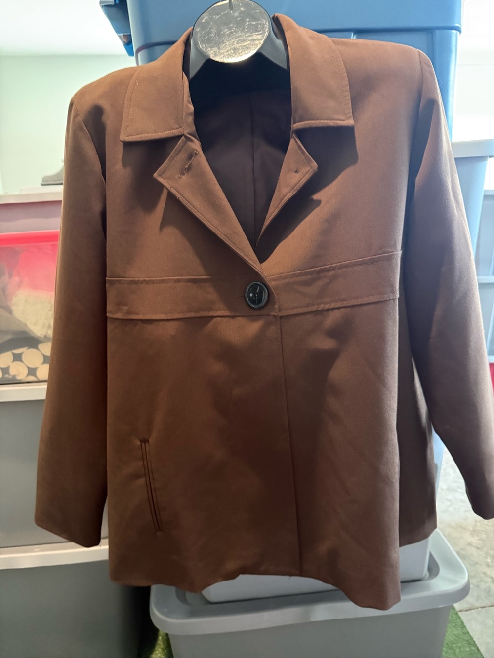 Classic Brown Women's Single-Button Coat p45